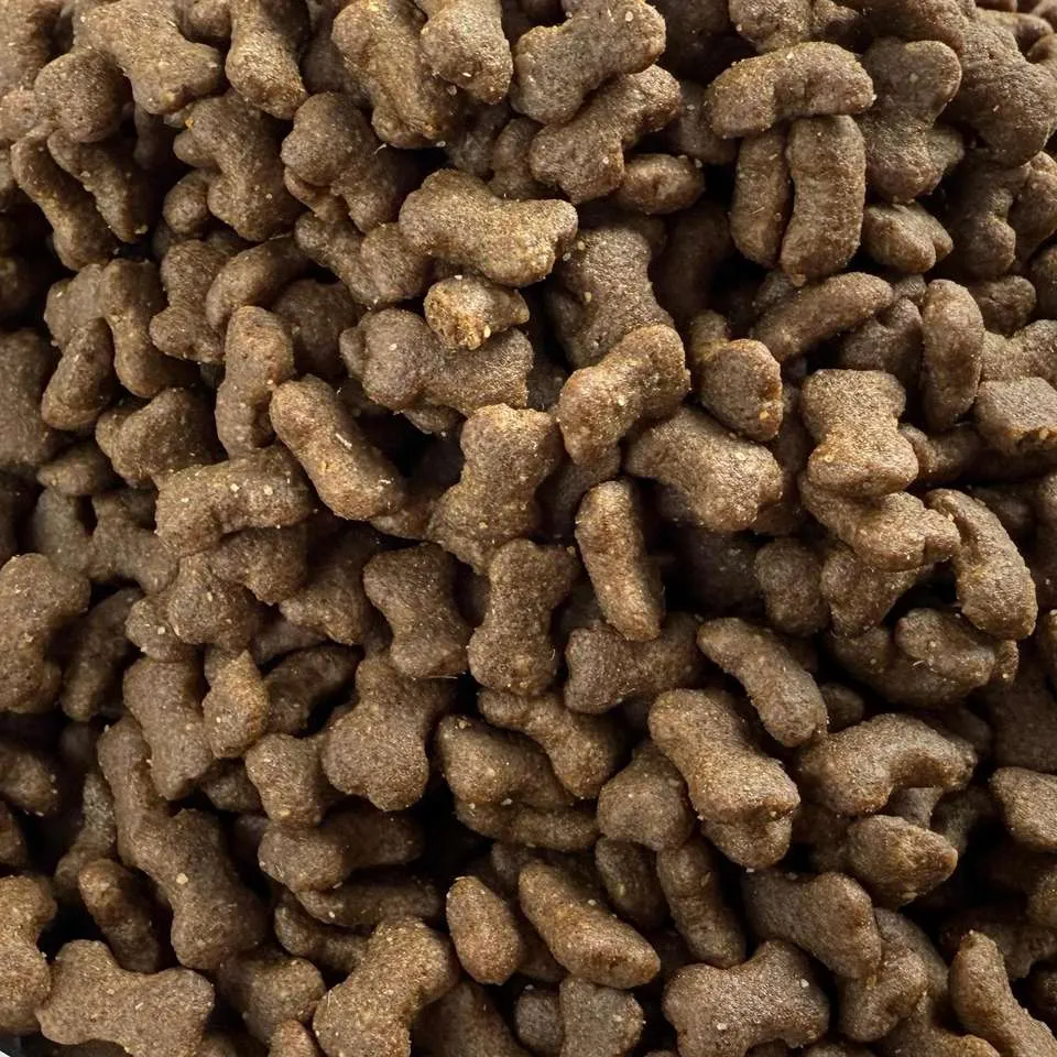 Beautiful fur and tear-free all-stage cat food